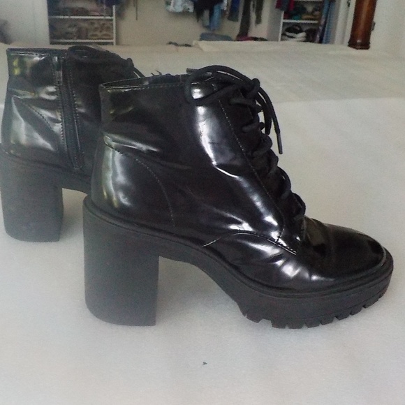 NEW Platform Black Block Heel Boot NWOT - Picture 1 of 9